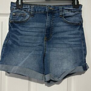 ARIYA JEANS High-Rise Shorts